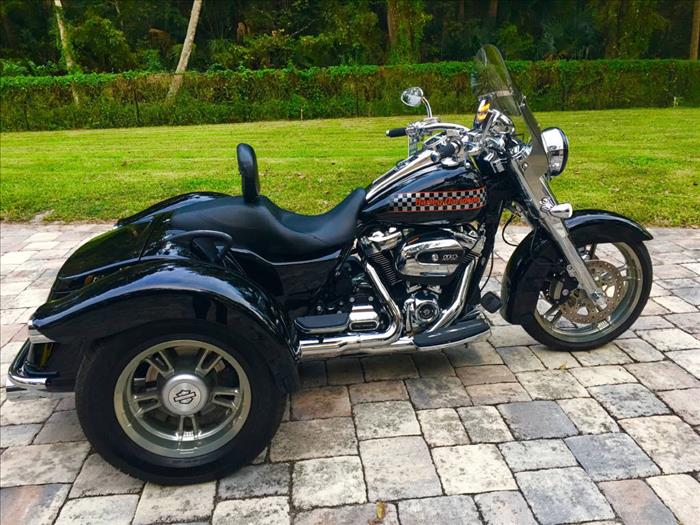 Used 2019 Harley-Davidson Trike Motorcycle FREEWHEELER